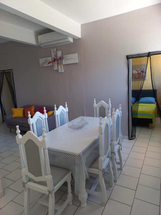 Maison Du Bien Etre Baie Mahault Exteriör bild